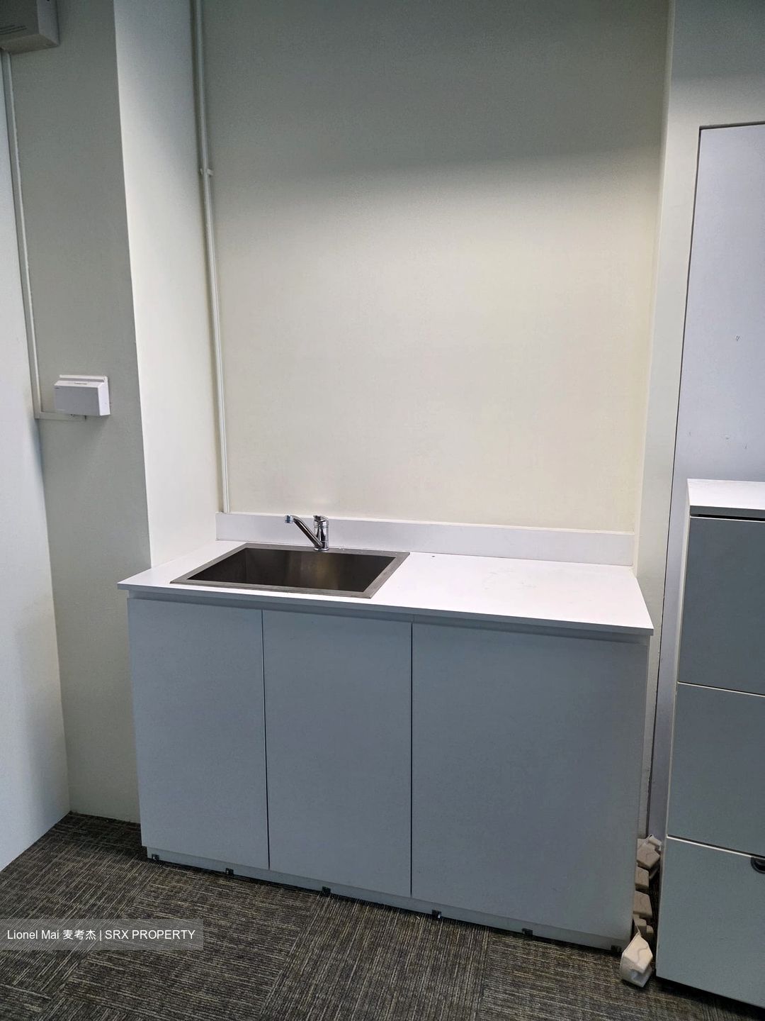 Sbf Center (D1), Office #611412811